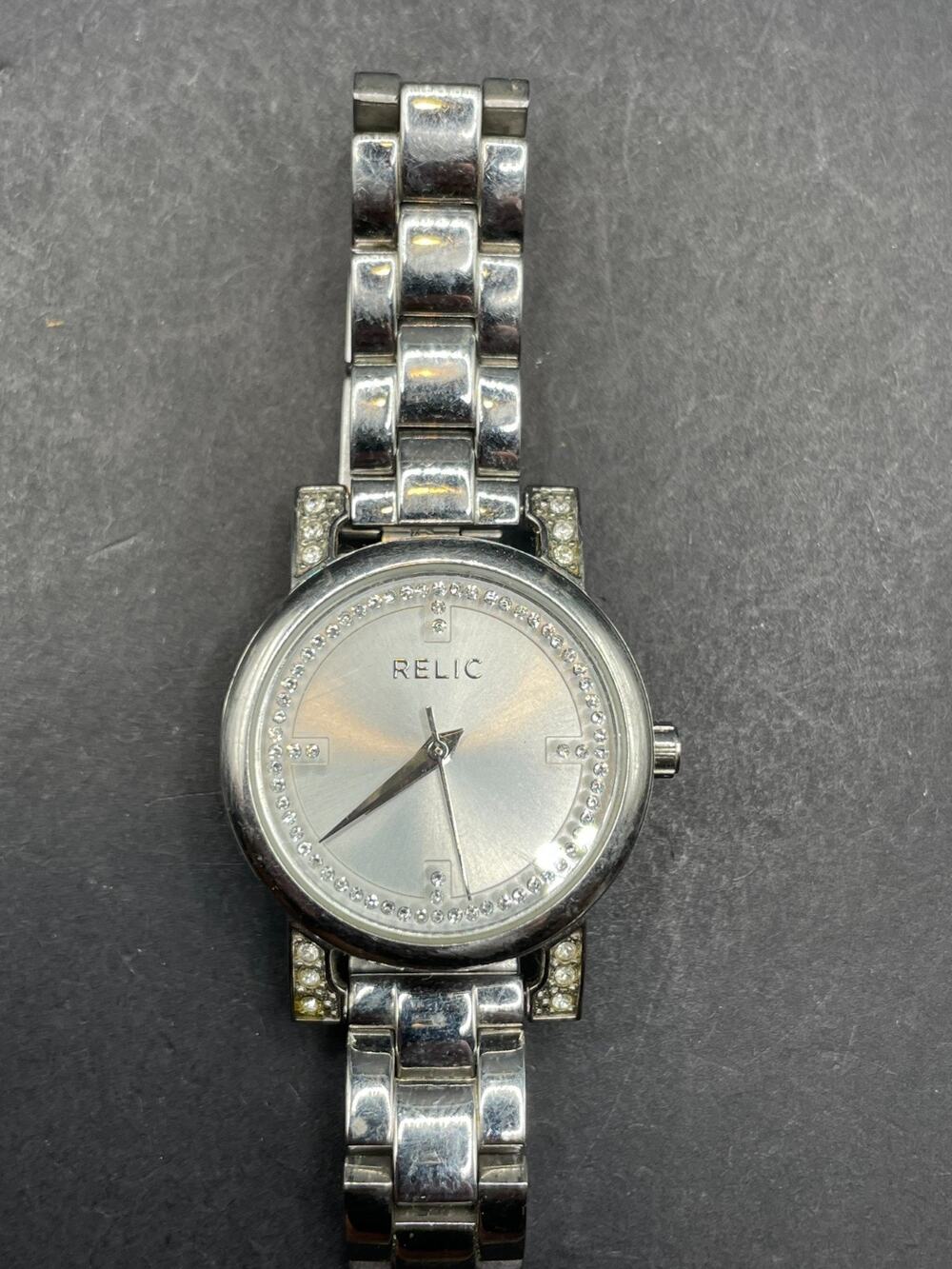 Relic ZR34149 Diamond Style Crystal Women's Stainless Steel 30M WR Quartz Watch
